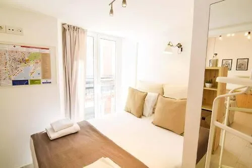 דירות מאלגה Beautiful Loft In The Old Town