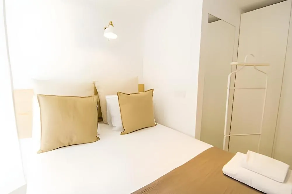 דירות מאלגה Beautiful Loft In The Old Town